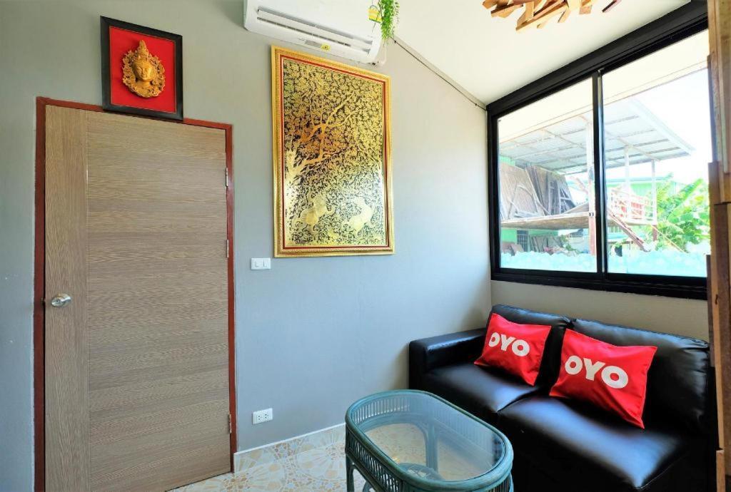Отель Oyo 503 Phuket Numnoi Пляж Банг Тао Экстерьер фото