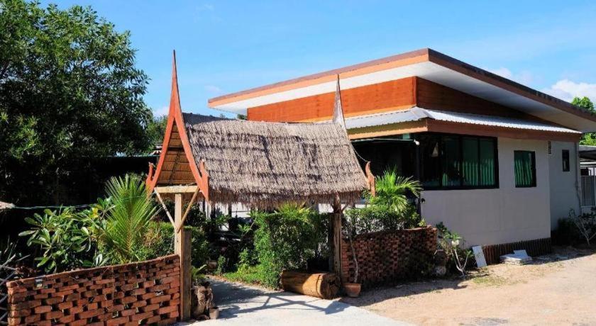 Отель Oyo 503 Phuket Numnoi Пляж Банг Тао Экстерьер фото